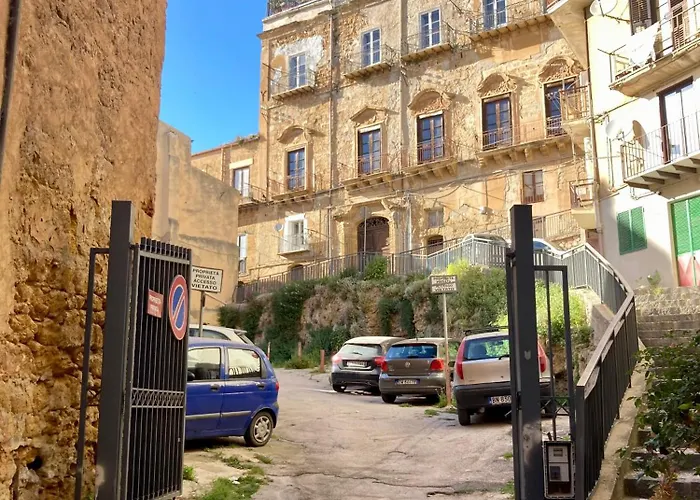 Flat - With Private Parking * אגריג'נטו