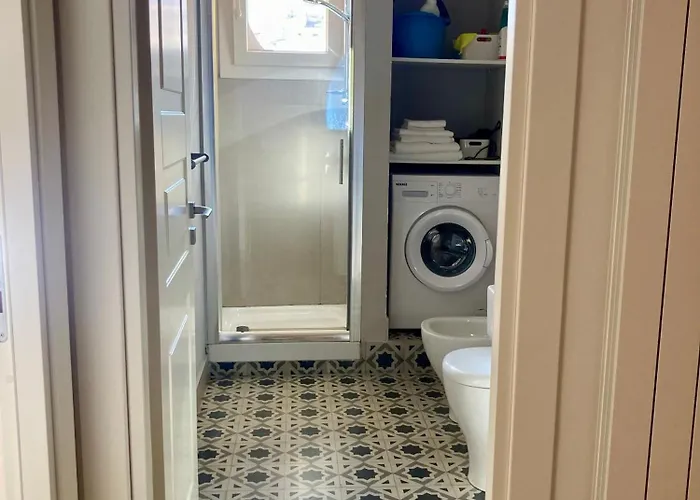 דירה Flat - With Private Parking *